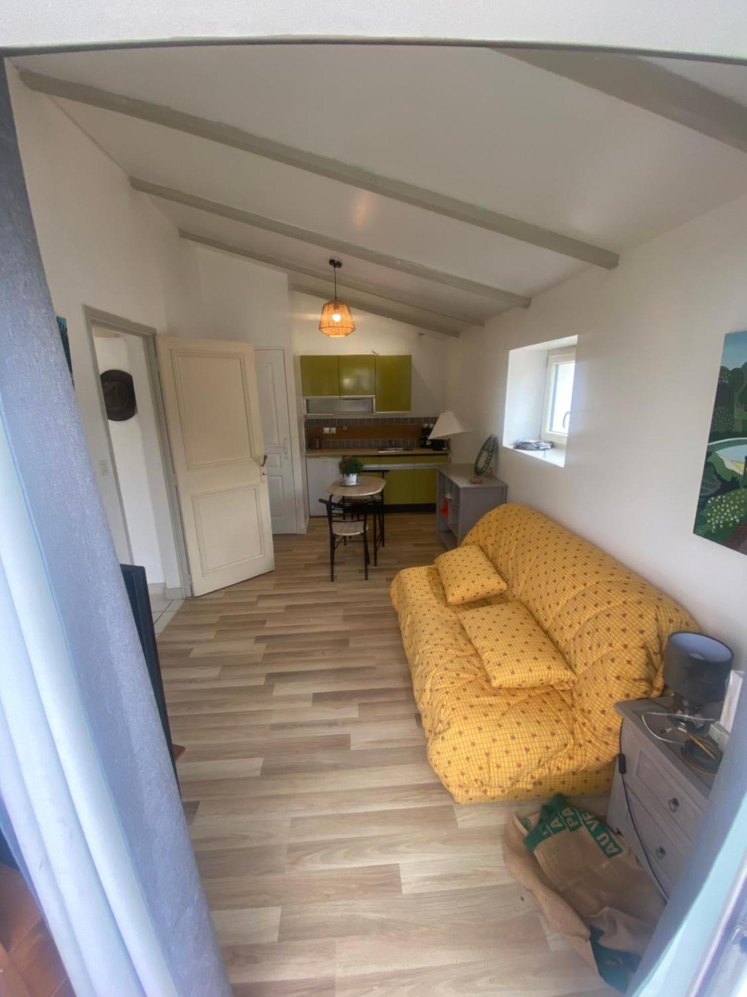 Petit Appartement Saint-Xandre Exterior foto