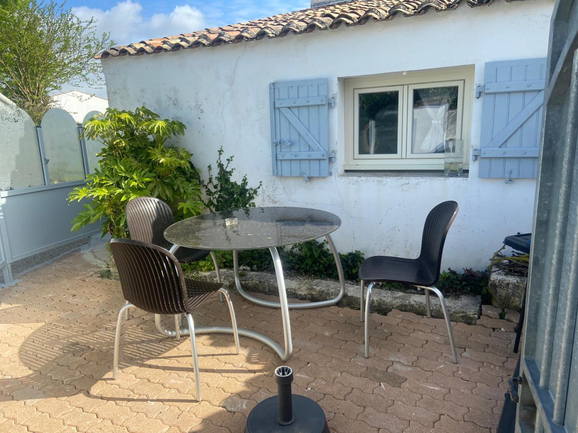 Petit Appartement Saint-Xandre Exterior foto